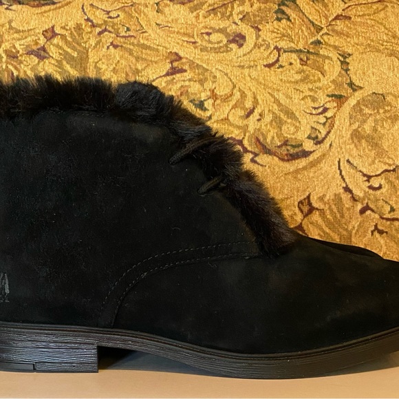 NIB HUSH PUPPIES Bailey Chukka Booties  Plush Faux Fur Lining 7.5 Medium width - Picture 4 of 8